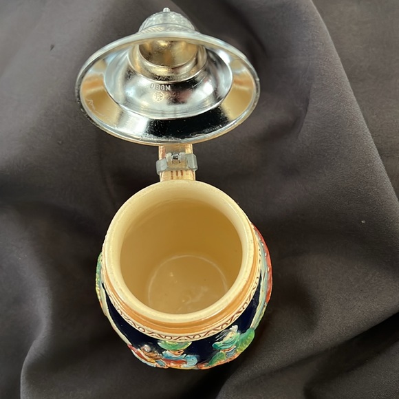 Rare Vintage DBGM Western
Germany - German Beer Stein - Pewter Lid Ceramic Mug - Picture 9 of 10